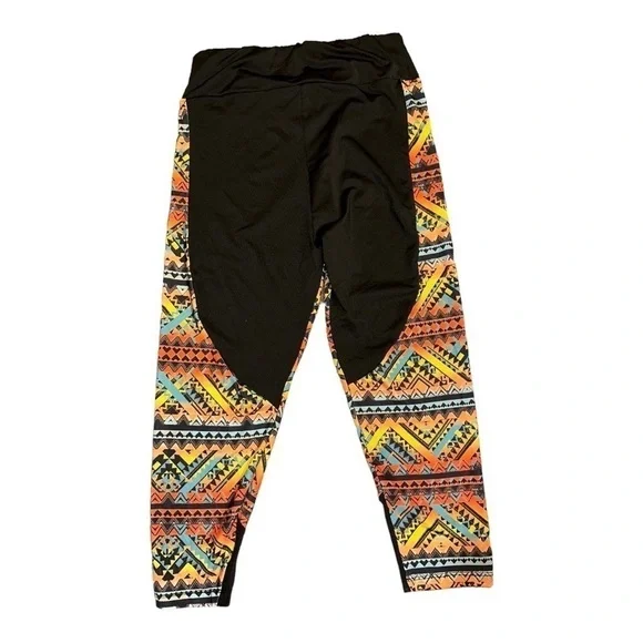 Body Instinct Leggings. Size M - Picture 2 of 2